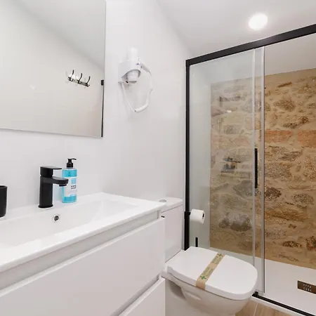 Elegante Moderna Con Parking By 보이로